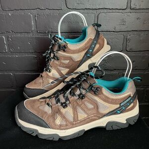 BearPaw women’s hiking boots. Waterproof. Size 9.5